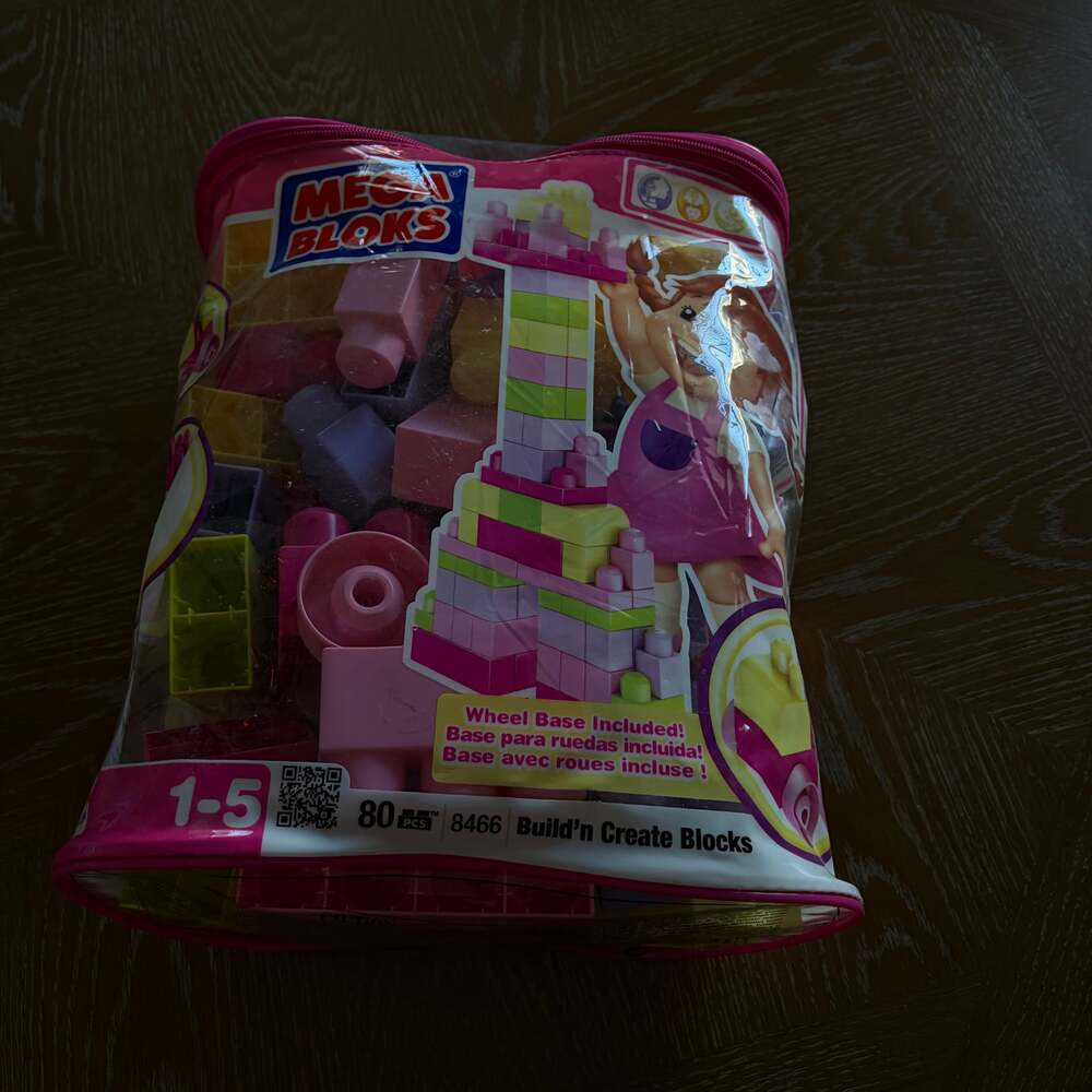 Mega Bloks Build'n Create Blocks 80 Pieces Pink Set #8466 with Wheel Base
